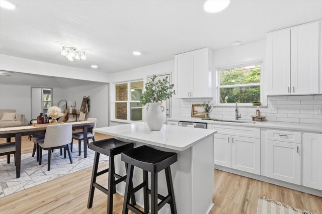 1429 Foothill Drive, Hurst, TX 76053