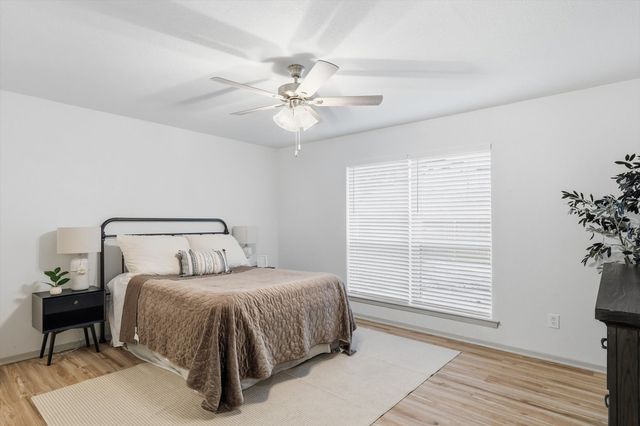 1429 Foothill Drive, Hurst, TX 76053