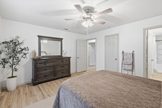 1429 Foothill Drive, Hurst, TX 76053