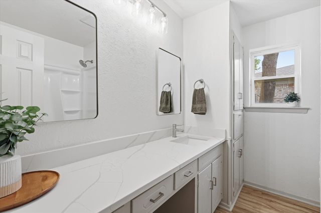 1429 Foothill Drive, Hurst, TX 76053