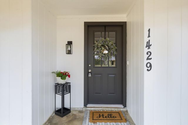 1429 Foothill Drive, Hurst, TX 76053