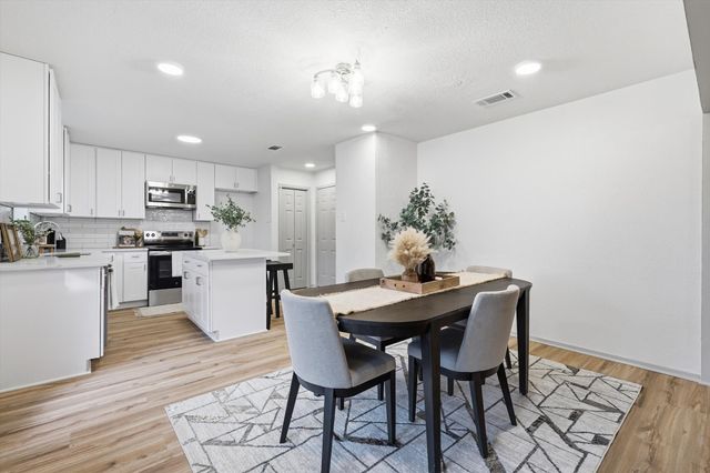 1429 Foothill Drive, Hurst, TX 76053