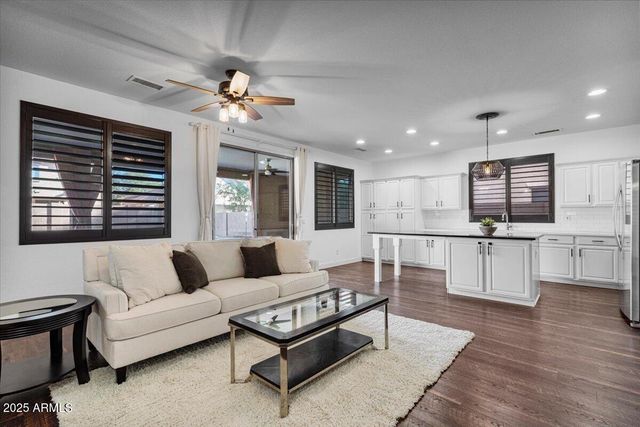 4089 E WAGON Circle, Gilbert, AZ 85297