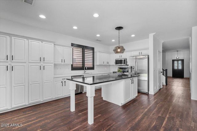 4089 E WAGON Circle, Gilbert, AZ 85297