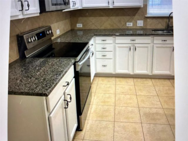 211 Animas DR, Georgetown, TX 78626