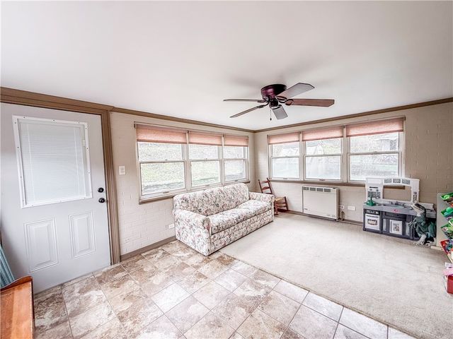 3921 Edge Rd, Brentwood, PA 15227