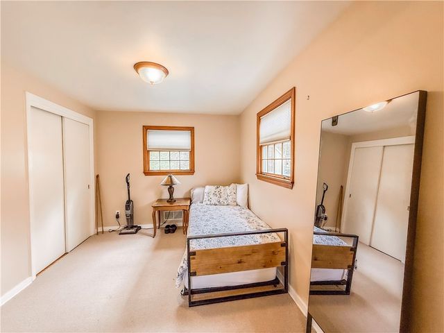 3921 Edge Rd, Brentwood, PA 15227