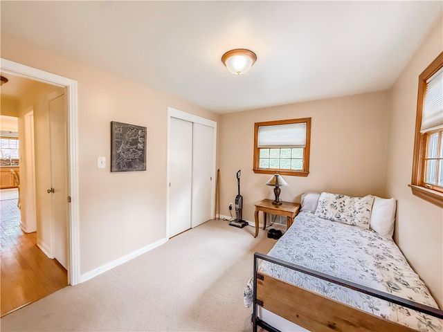 3921 Edge Rd, Brentwood, PA 15227