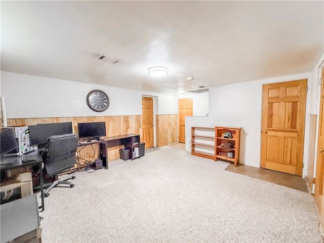 3921 Edge Rd, Brentwood, PA 15227