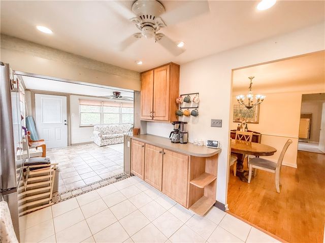 3921 Edge Rd, Brentwood, PA 15227