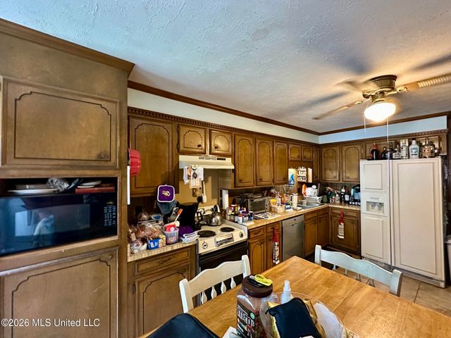 1501 Rosemont Drive, Clinton, MS 39056