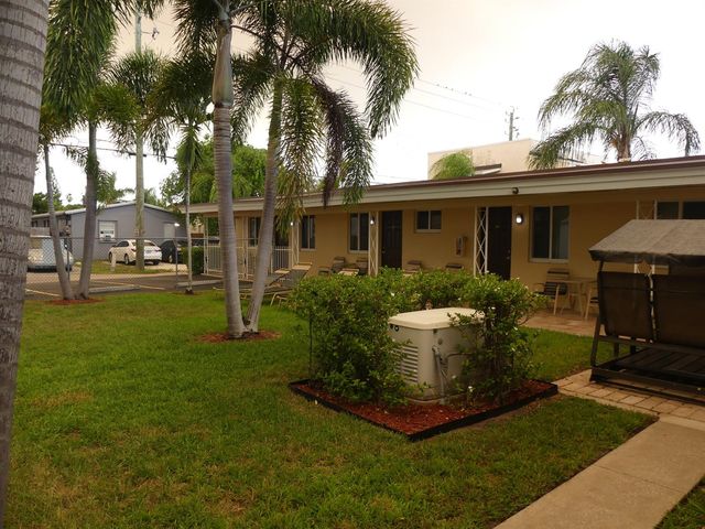 1743 RODMAN Street, Hollywood, FL 33020