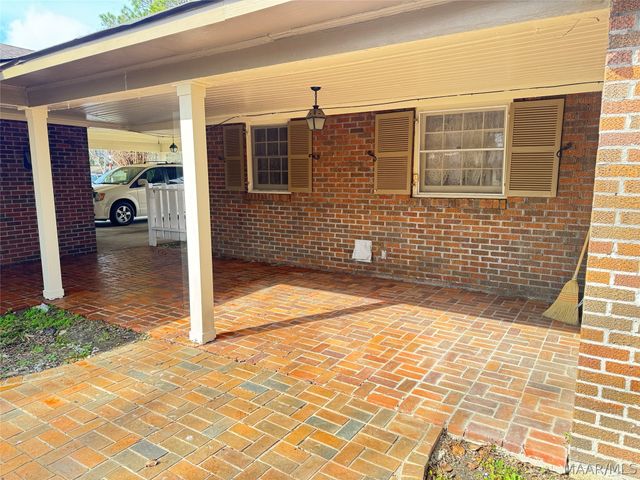 2721 S Colonial Drive, Montgomery, AL 36111