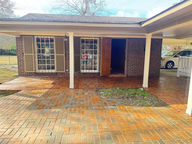 2721 S Colonial Drive, Montgomery, AL 36111