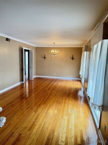 2721 S Colonial Drive, Montgomery, AL 36111