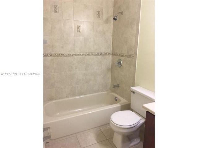 7423 SW 152nd Ave 10-201, Miami, FL 33193