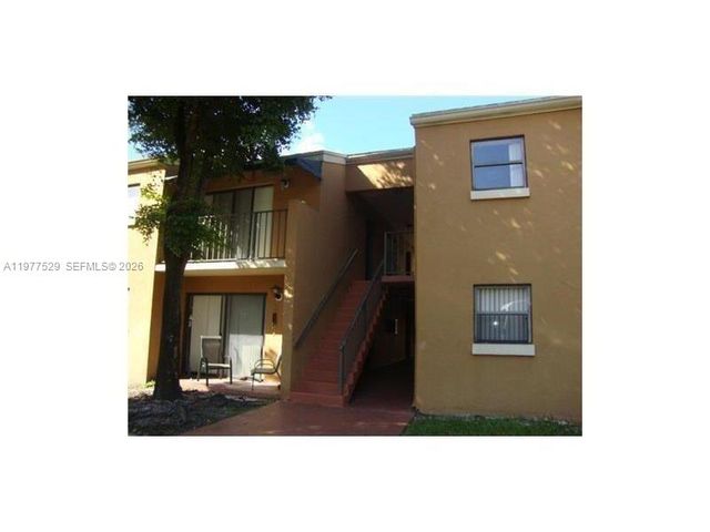 7423 SW 152nd Ave 10-201, Miami, FL 33193