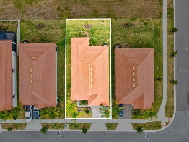 17127 HOLLY WELL AVENUE, Wimauma, FL 33598