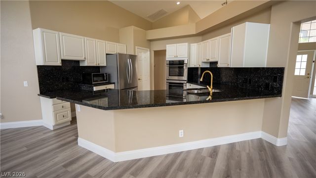 3930 West Ford Avenue, Las Vegas, NV 89139