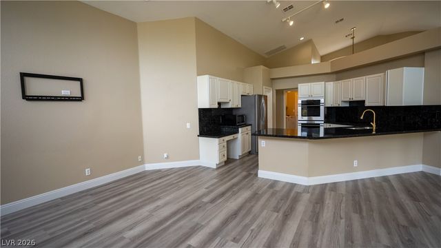 3930 West Ford Avenue, Las Vegas, NV 89139