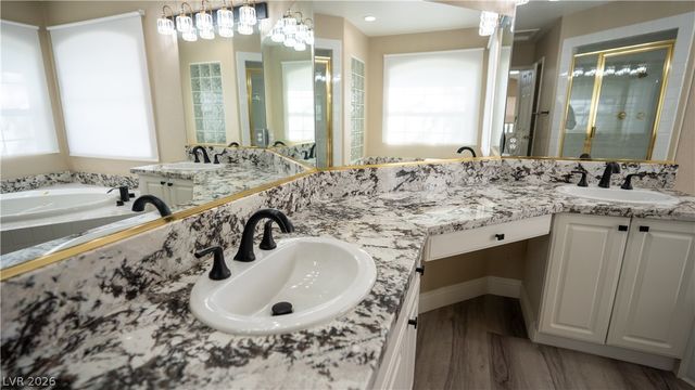 3930 West Ford Avenue, Las Vegas, NV 89139