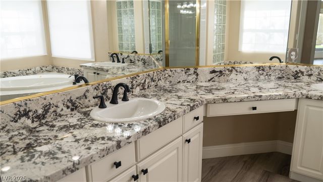3930 West Ford Avenue, Las Vegas, NV 89139
