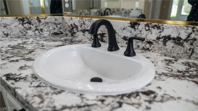 3930 West Ford Avenue, Las Vegas, NV 89139