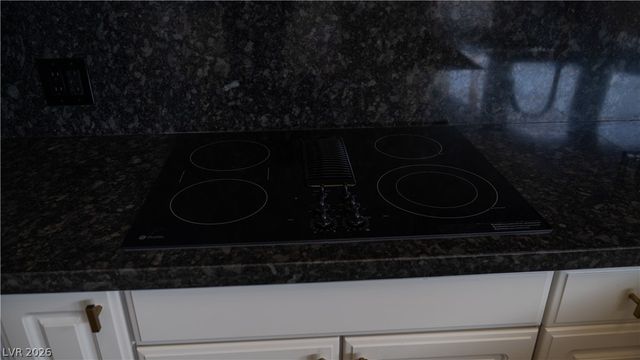 3930 West Ford Avenue, Las Vegas, NV 89139