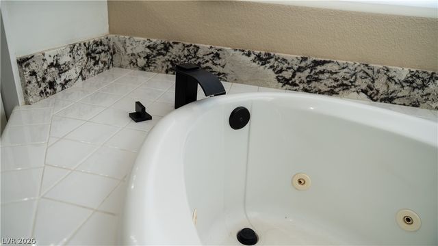 3930 West Ford Avenue, Las Vegas, NV 89139