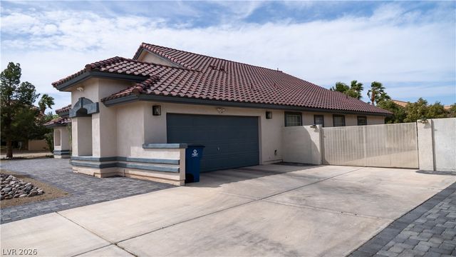 3930 West Ford Avenue, Las Vegas, NV 89139
