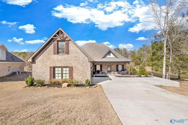 44 Oak Ridge Place, Cherokee Ridge, AL 35175