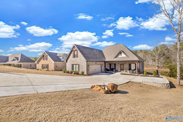 44 Oak Ridge Place, Cherokee Ridge, AL 35175