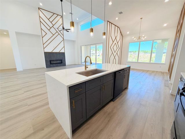 304 Road 6614, Dayton, TX 77535