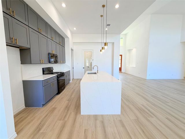 304 Road 6614, Dayton, TX 77535