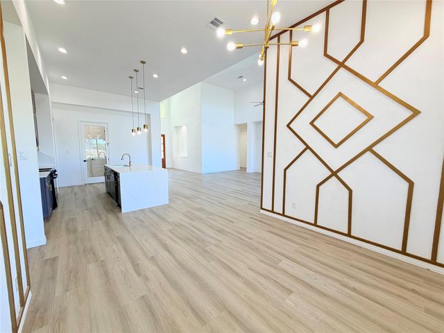 304 Road 6614, Dayton, TX 77535