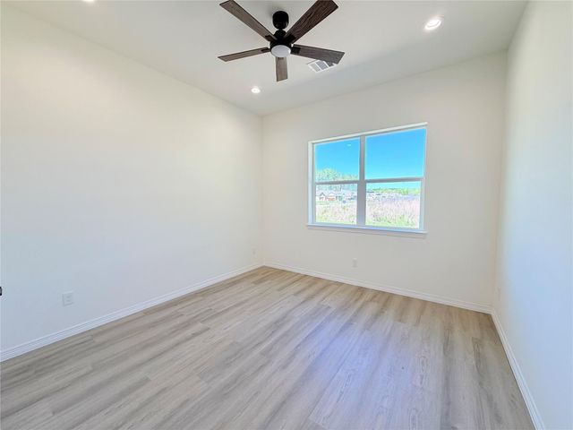 304 Road 6614, Dayton, TX 77535