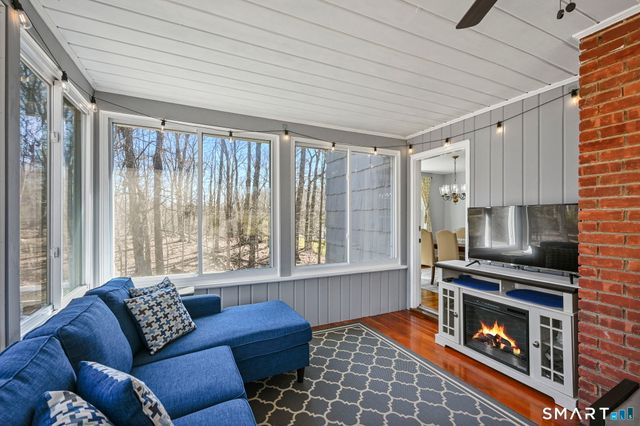 33 Pinnacle Rock Road, Stamford, CT 06903