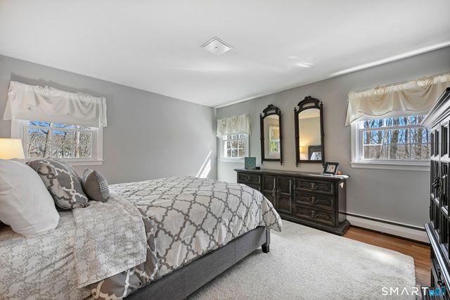 33 Pinnacle Rock Road, Stamford, CT 06903