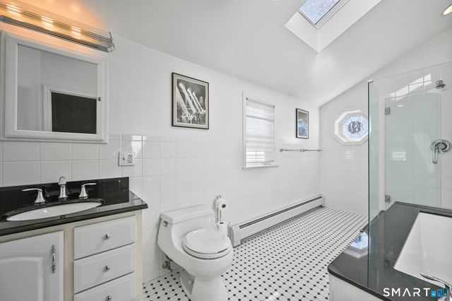 33 Pinnacle Rock Road, Stamford, CT 06903