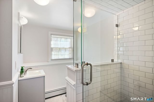 33 Pinnacle Rock Road, Stamford, CT 06903