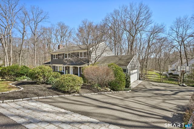 33 Pinnacle Rock Road, Stamford, CT 06903