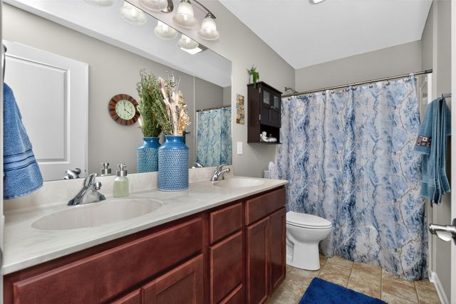 4629 E Valdez Drive, Des Moines, IA 50317