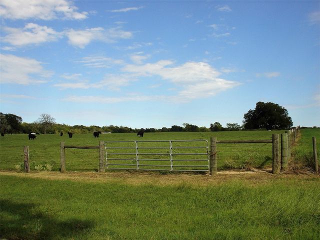 53681 Us 290 Highway, Hempstead, TX 77445