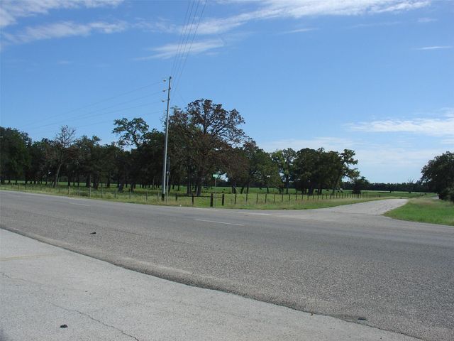 53681 Us 290 Highway, Hempstead, TX 77445
