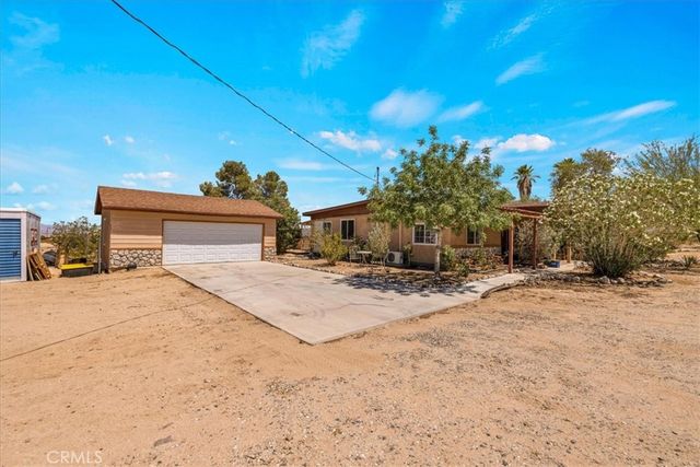 3633 Bluegrass, 29 Palms, CA 92277