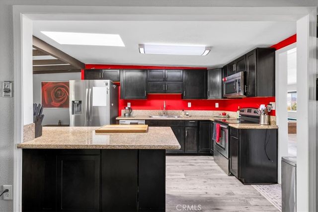3633 Bluegrass, 29 Palms, CA 92277