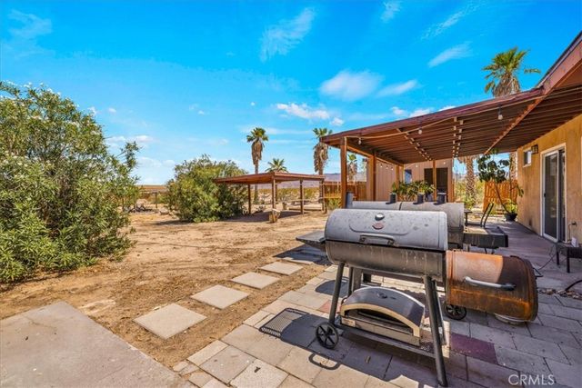 3633 Bluegrass, 29 Palms, CA 92277