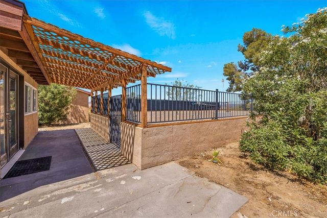 3633 Bluegrass, 29 Palms, CA 92277
