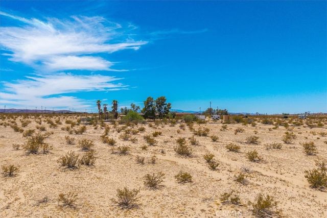 3633 Bluegrass, 29 Palms, CA 92277