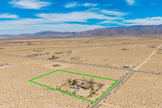 3633 Bluegrass, 29 Palms, CA 92277
